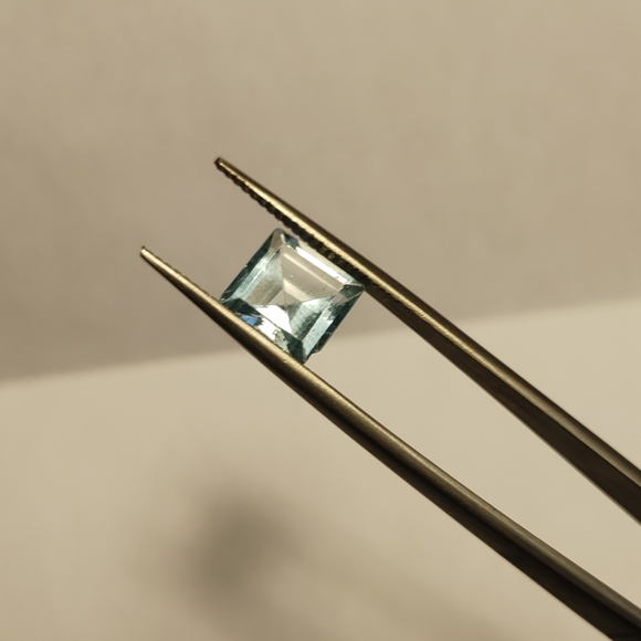 Faceted Light Blue Aquamarine Gemstone #128 - Picture 3 of 4